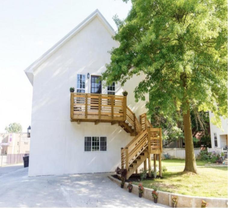 Park Carriage House Rest & Explore With Hollyhock Louisville Esterno foto